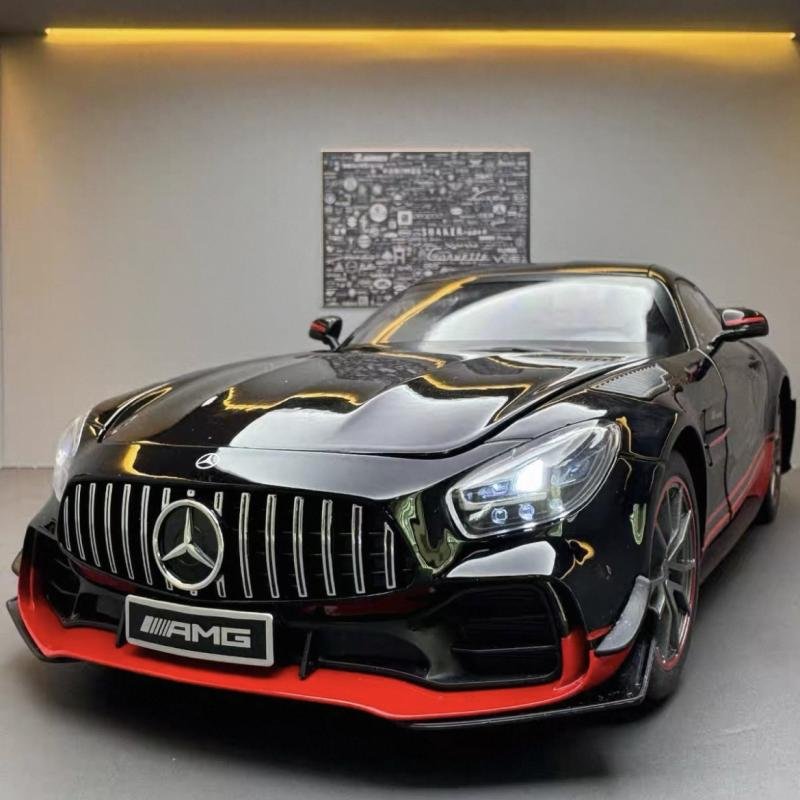 Alloy Car Model Black Warrior/Dark Night Phantom 1:18 Collector's Edition